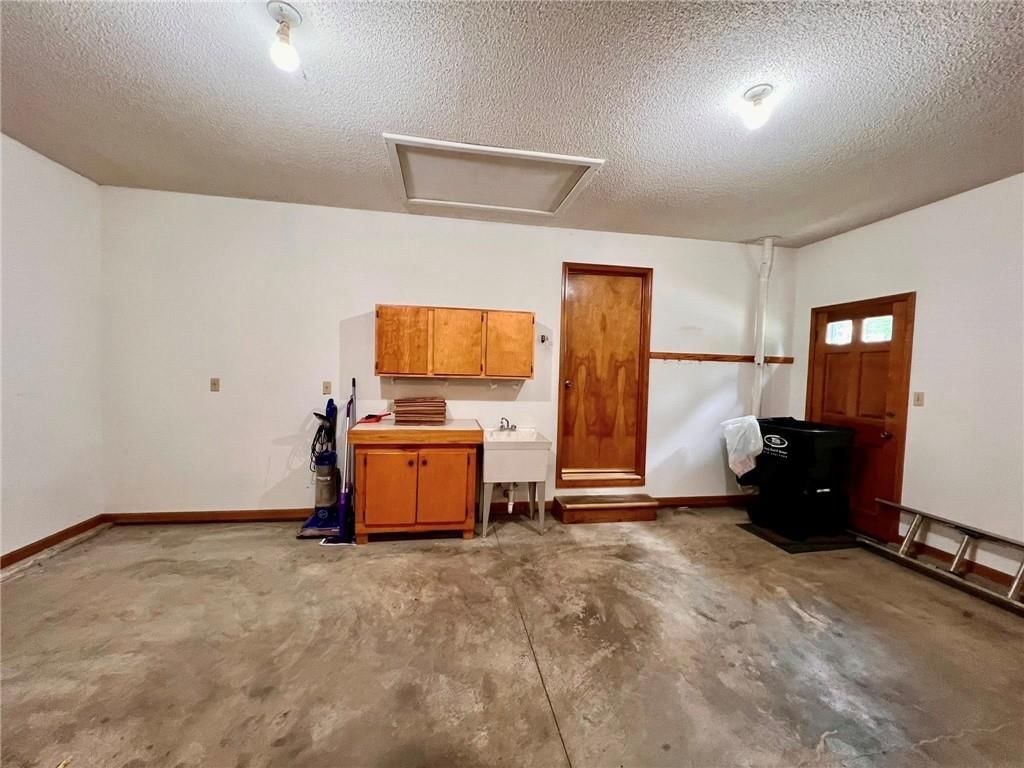 12000 E 78th Terrace — photo 36