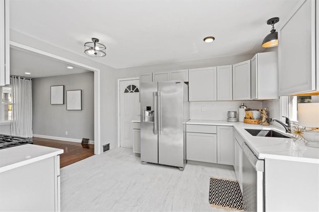 3503 NE 85th Street — photo 14