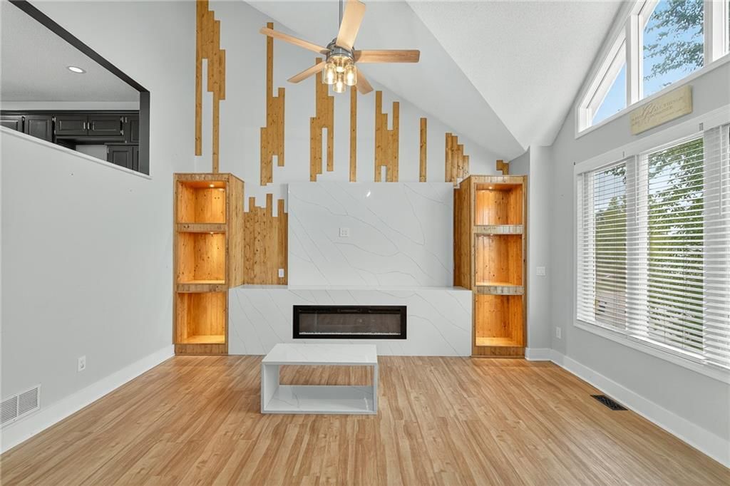 21217 W 55th Terrace — photo 4