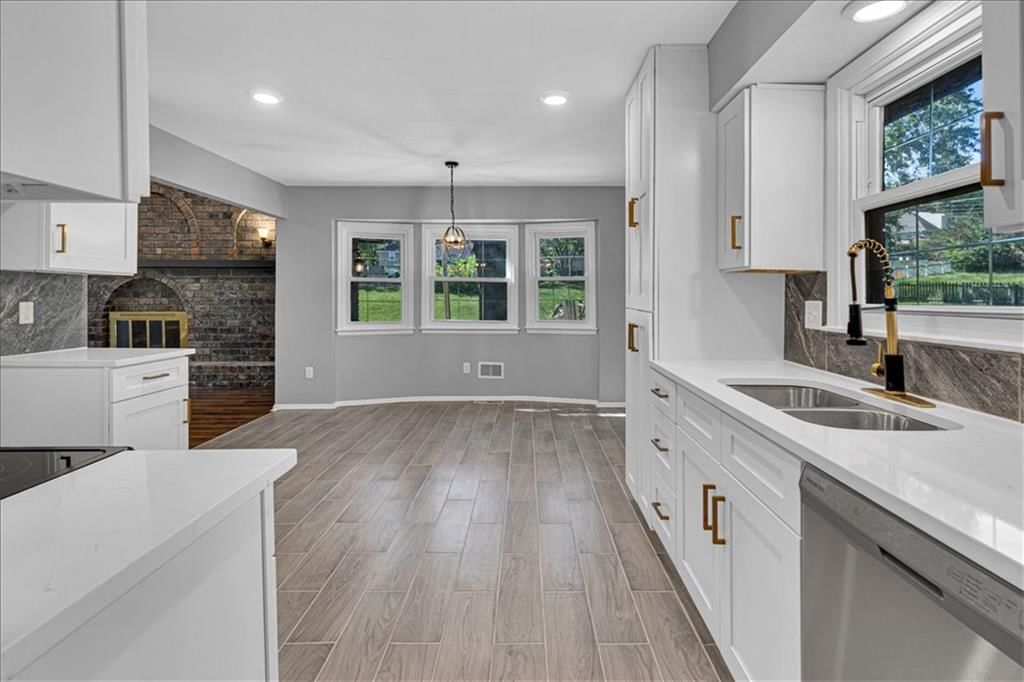 11707 E 60th Terrace — photo 15