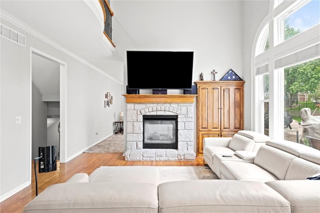 14605 Carter Street — photo 6