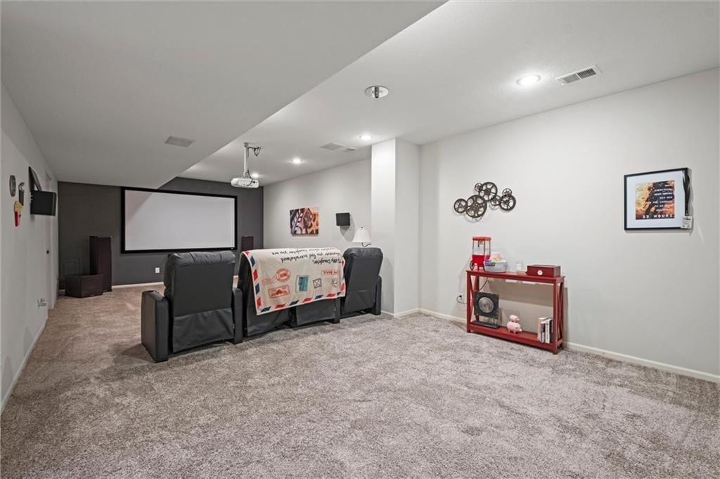 14605 Carter Street — photo 35