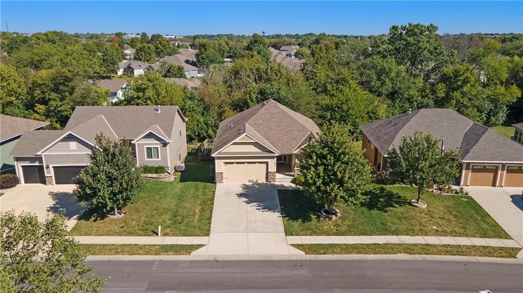 1907 Prairie Grass Drive — photo 31