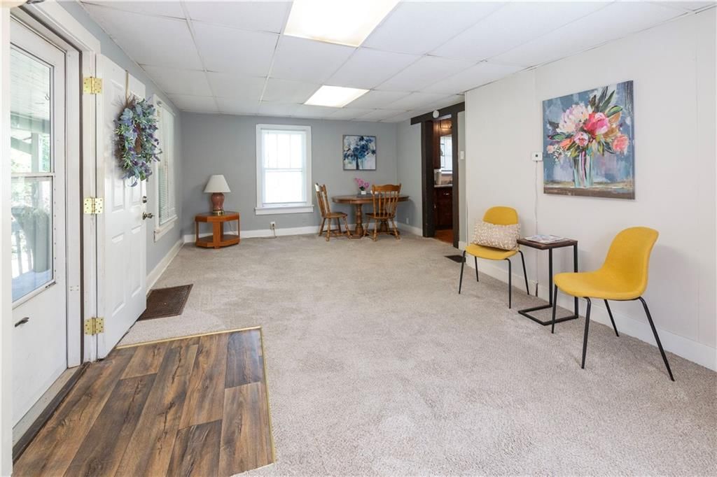 Photo 7 of 28 - 3905 N Jackson Avenue