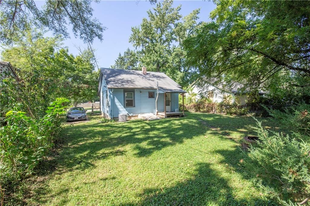 Photo 24 of 28 - 3905 N Jackson Avenue