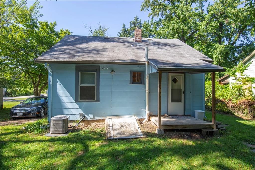 Photo 26 of 28 - 3905 N Jackson Avenue