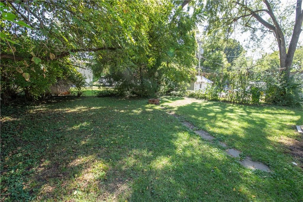 Photo 27 of 28 - 3905 N Jackson Avenue