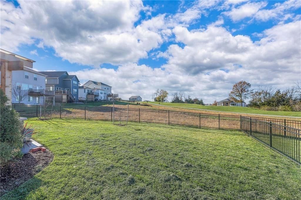 1404 Zennor Court — photo 28
