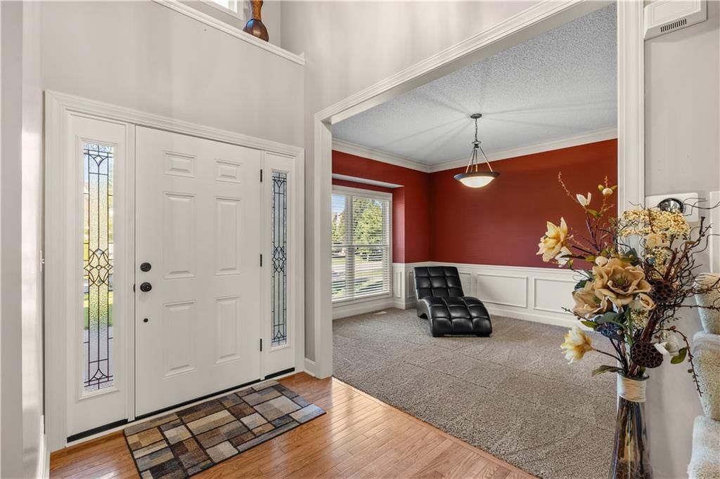Photo 8 of 35 - 16277 S CHESTER Street