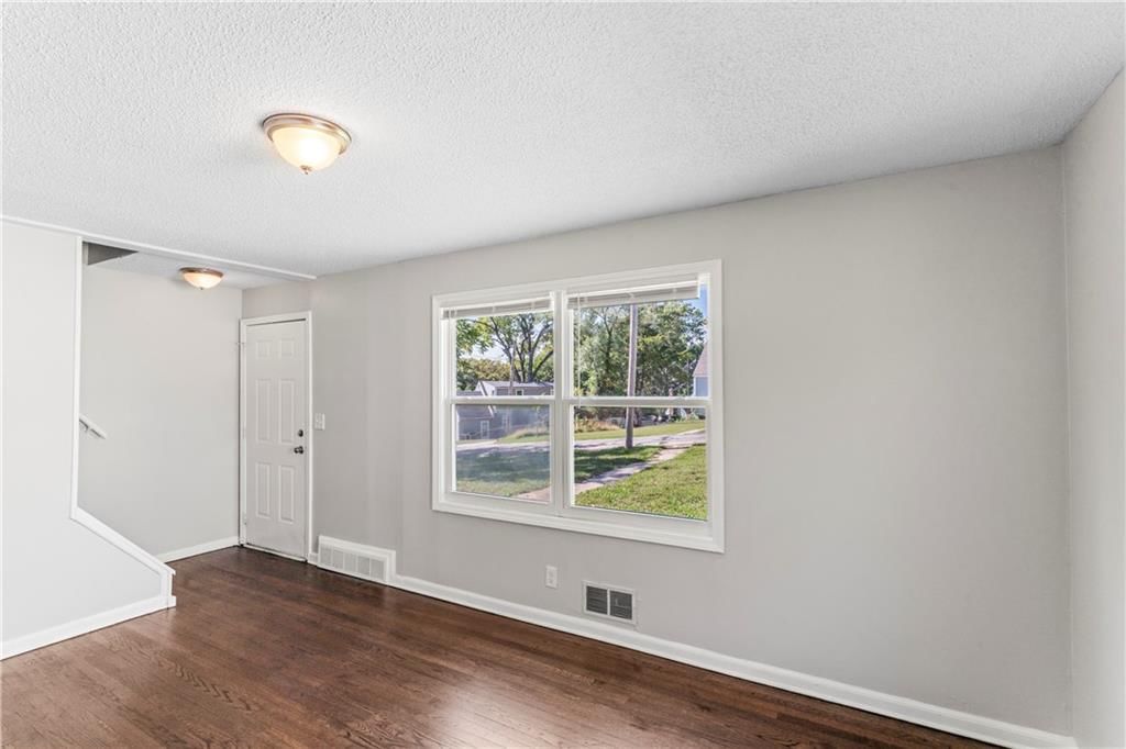 5051 Belmeade Road — photo 5