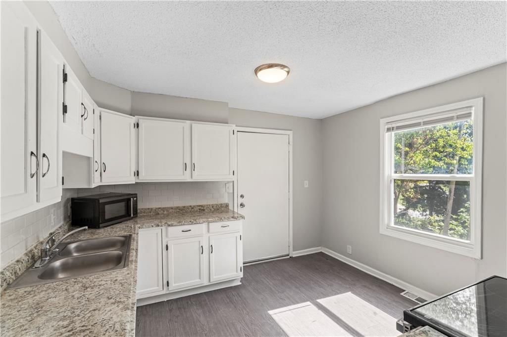 5051 Belmeade Road — photo 14