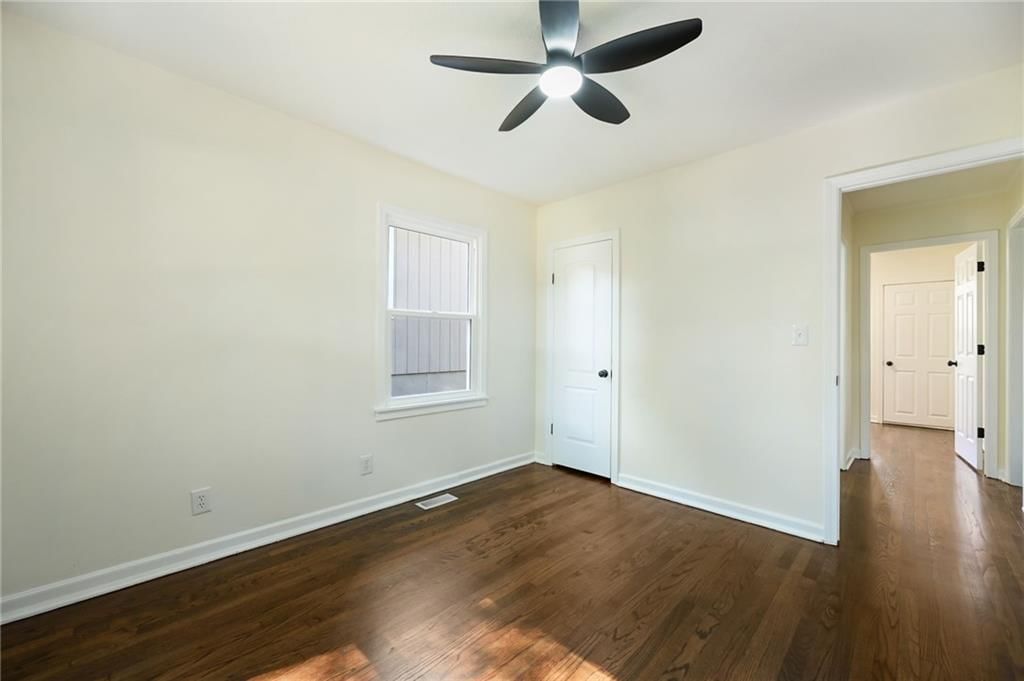 Photo 15 of 21 - 206 E 80th Street
