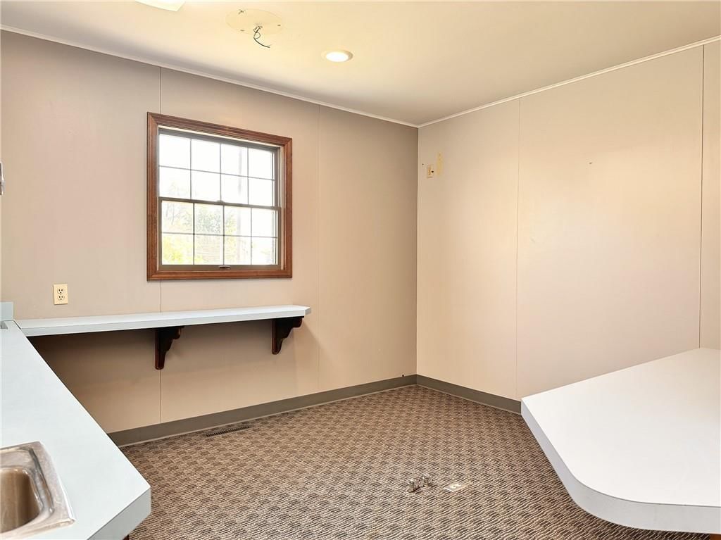 152 E 8 TH Street — photo 10