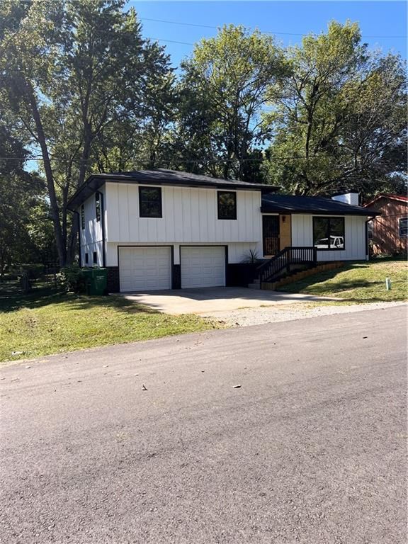 303 Bennett Street, Butler, MO