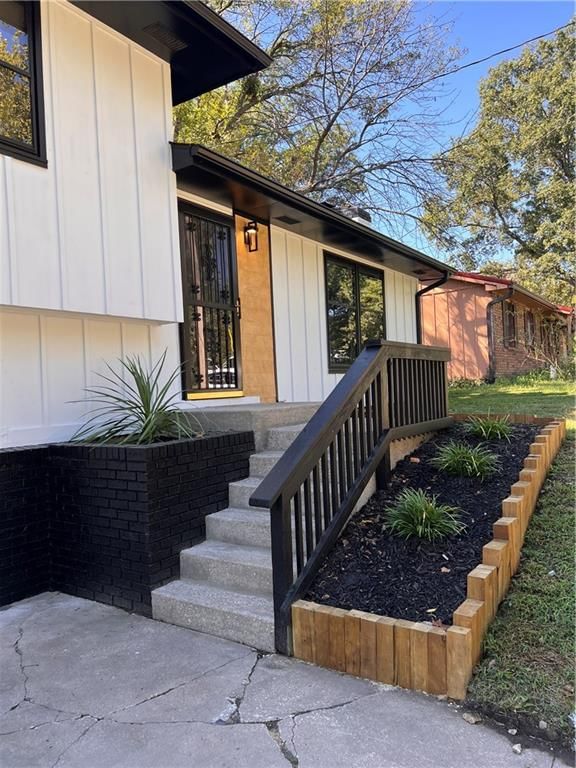 303 Bennett Street — photo 3