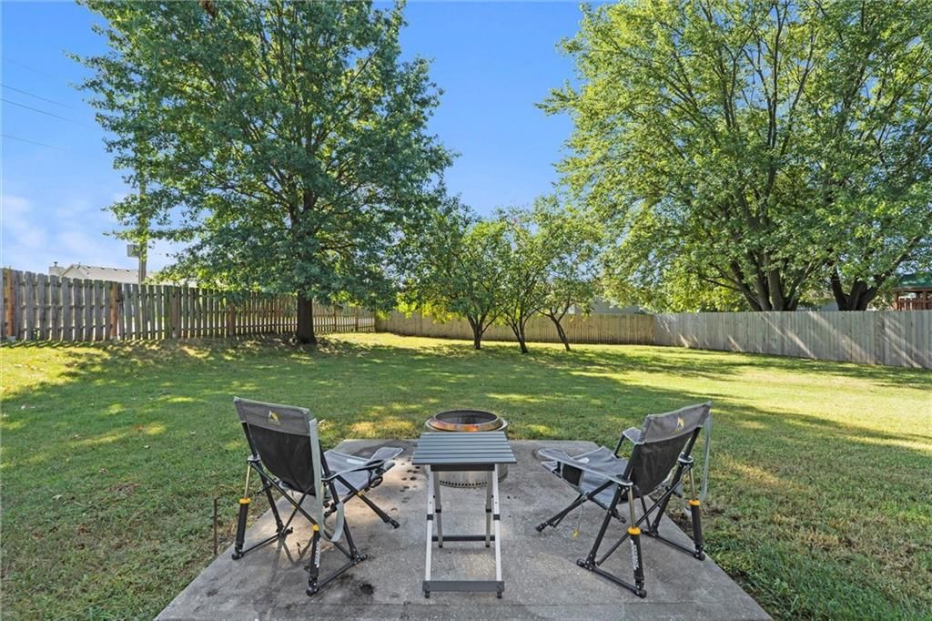 1121 SE Timbercreek Lane — photo 40