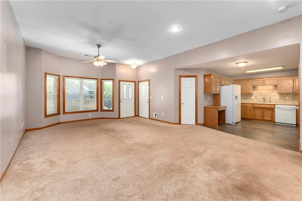 15628 Landauer Circle — photo 6