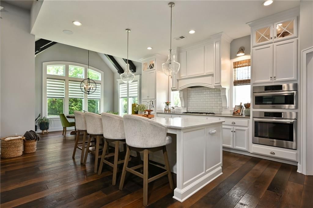 Photo 9 of 32 - 20695 W 110th Street