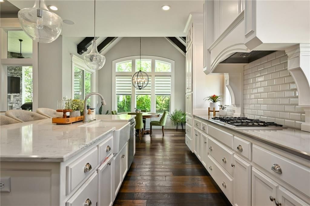 Photo 11 of 32 - 20695 W 110th Street