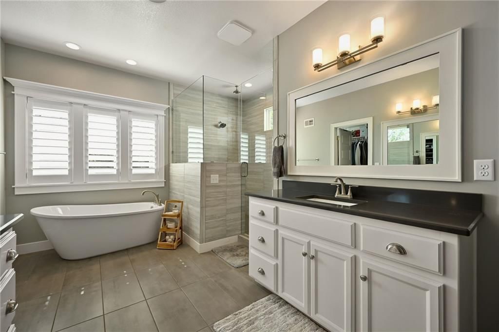 Photo 19 of 32 - 20695 W 110th Street