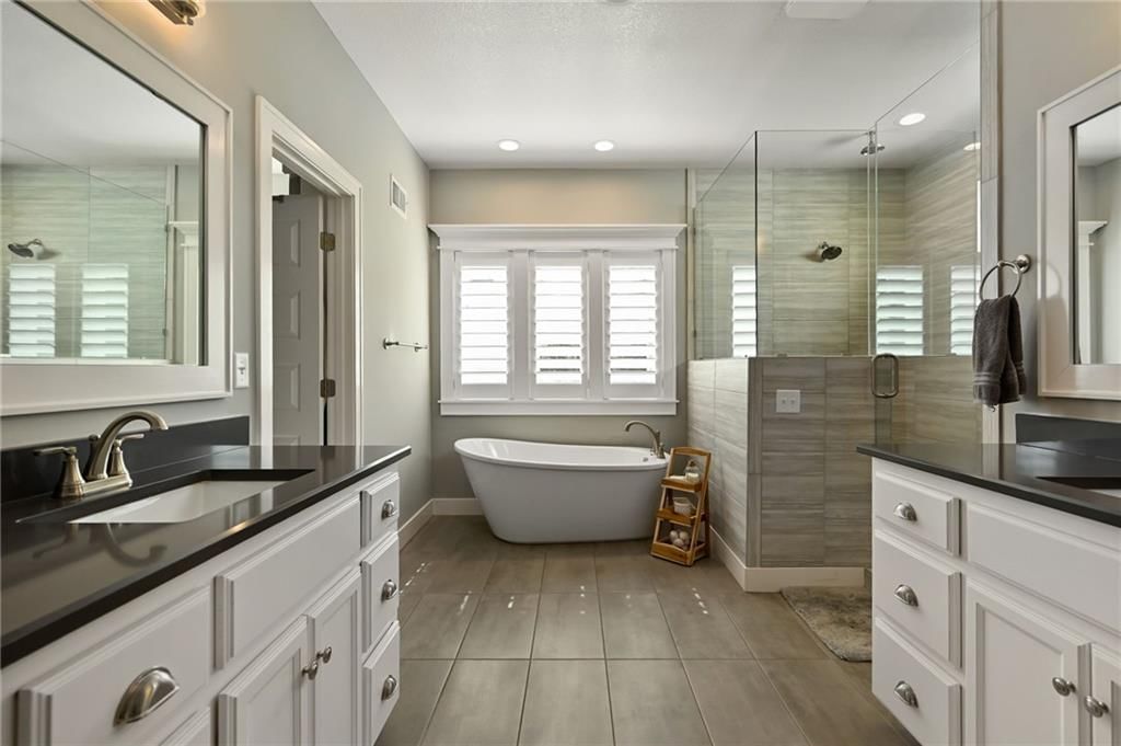 Photo 20 of 32 - 20695 W 110th Street
