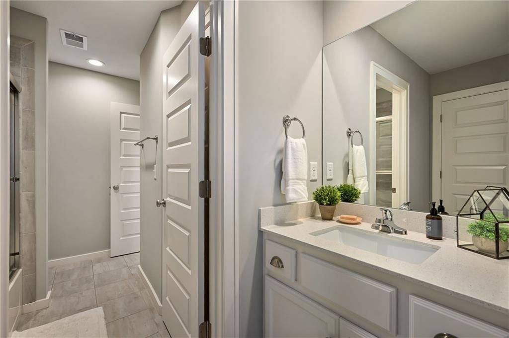 Photo 29 of 32 - 20695 W 110th Street