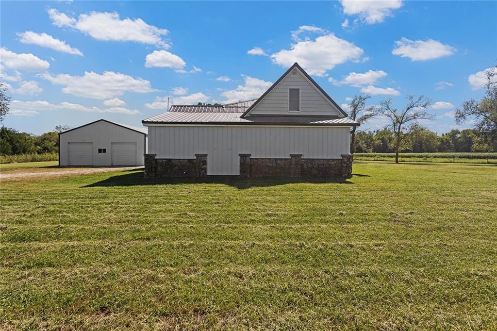 2090 Virginia Road — photo 31