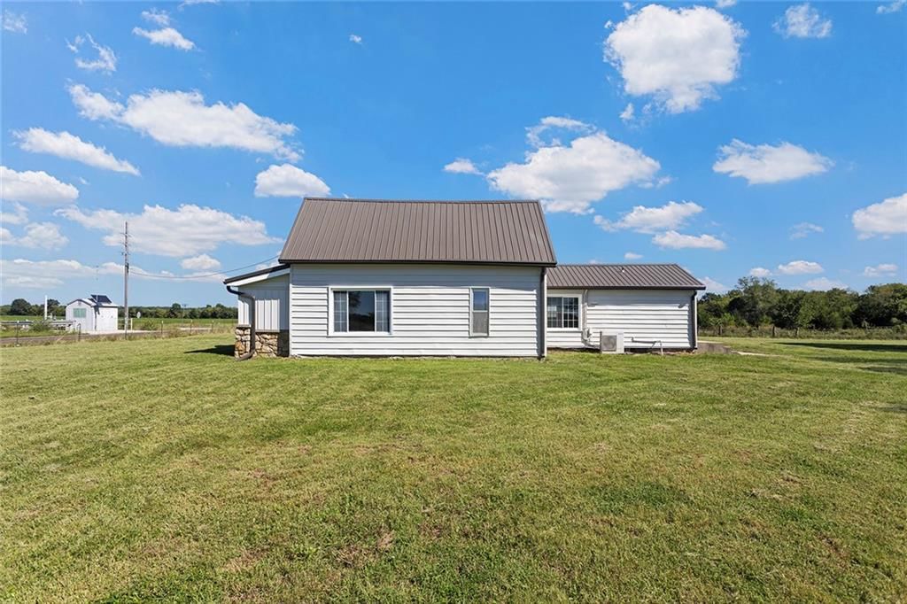 2090 Virginia Road — photo 37