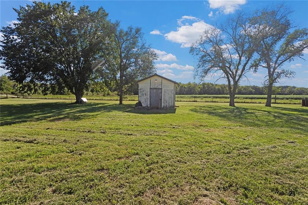 2090 Virginia Road — photo 41