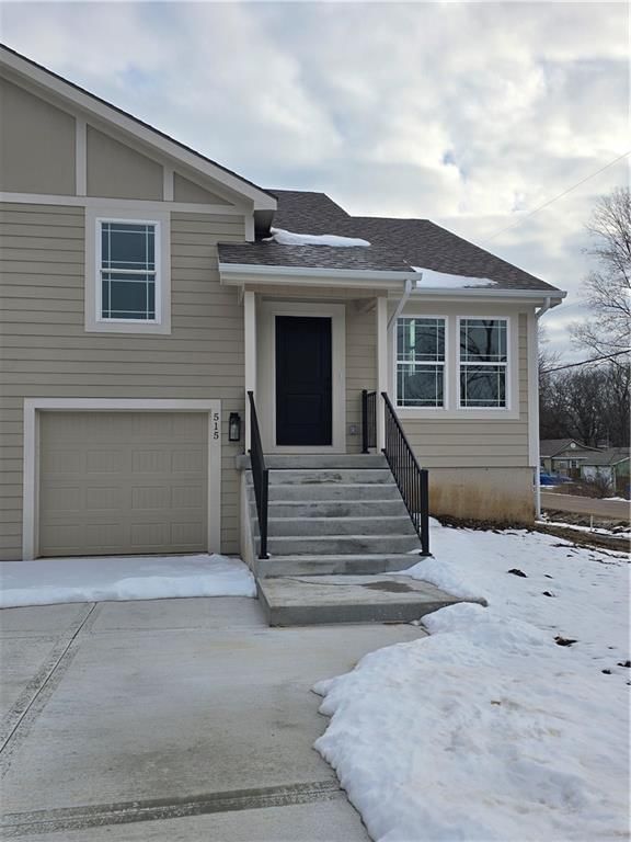 515 W Smith Street, Spring Hill, KS