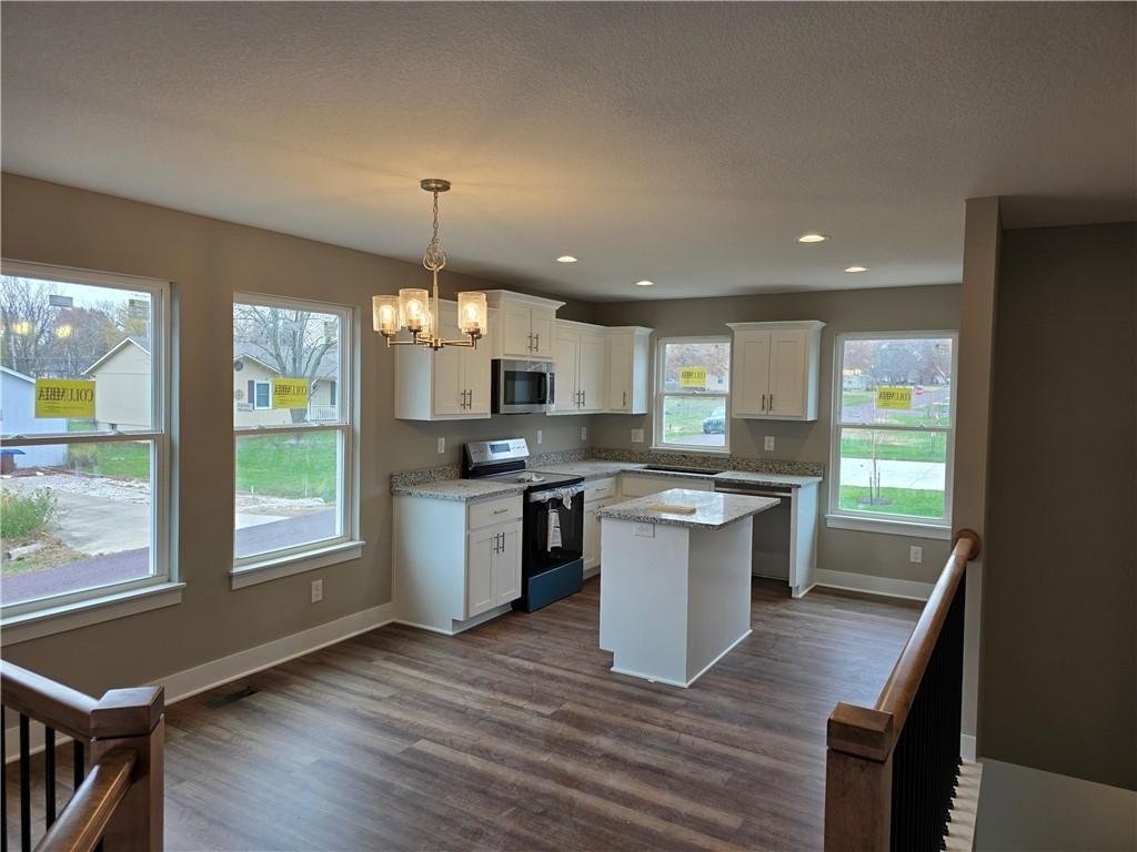 515 W Smith Street — photo 5