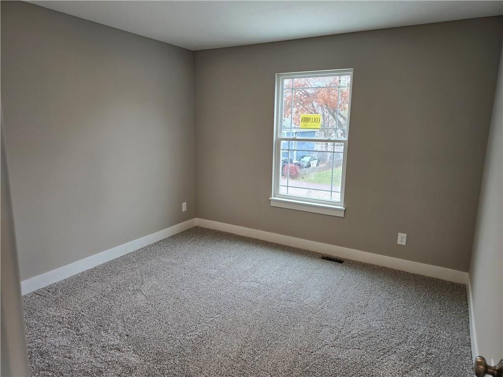 515 W Smith Street — photo 11