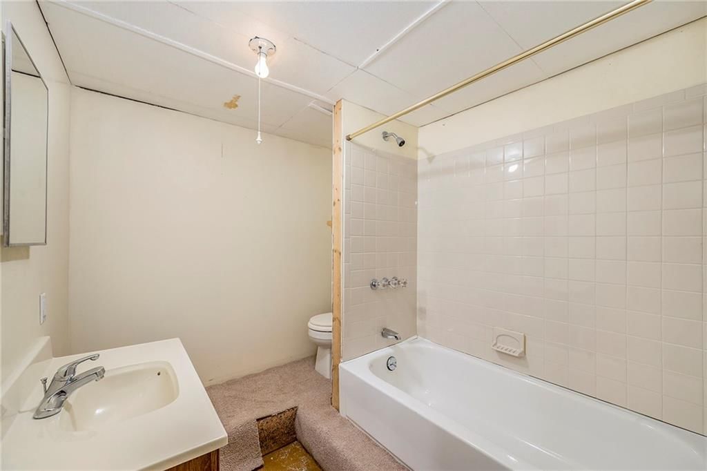 10017 W 68th Street — photo 22