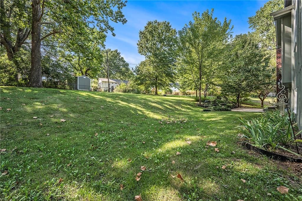 10017 W 68th Street — photo 25