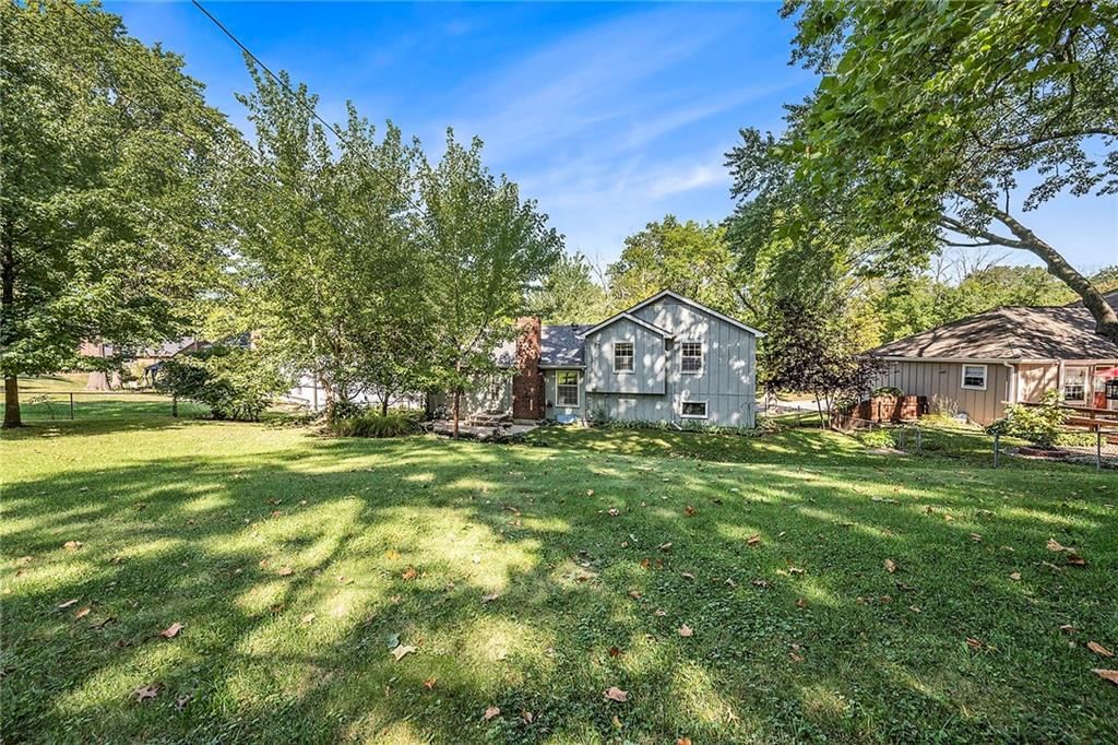 10017 W 68th Street — photo 26