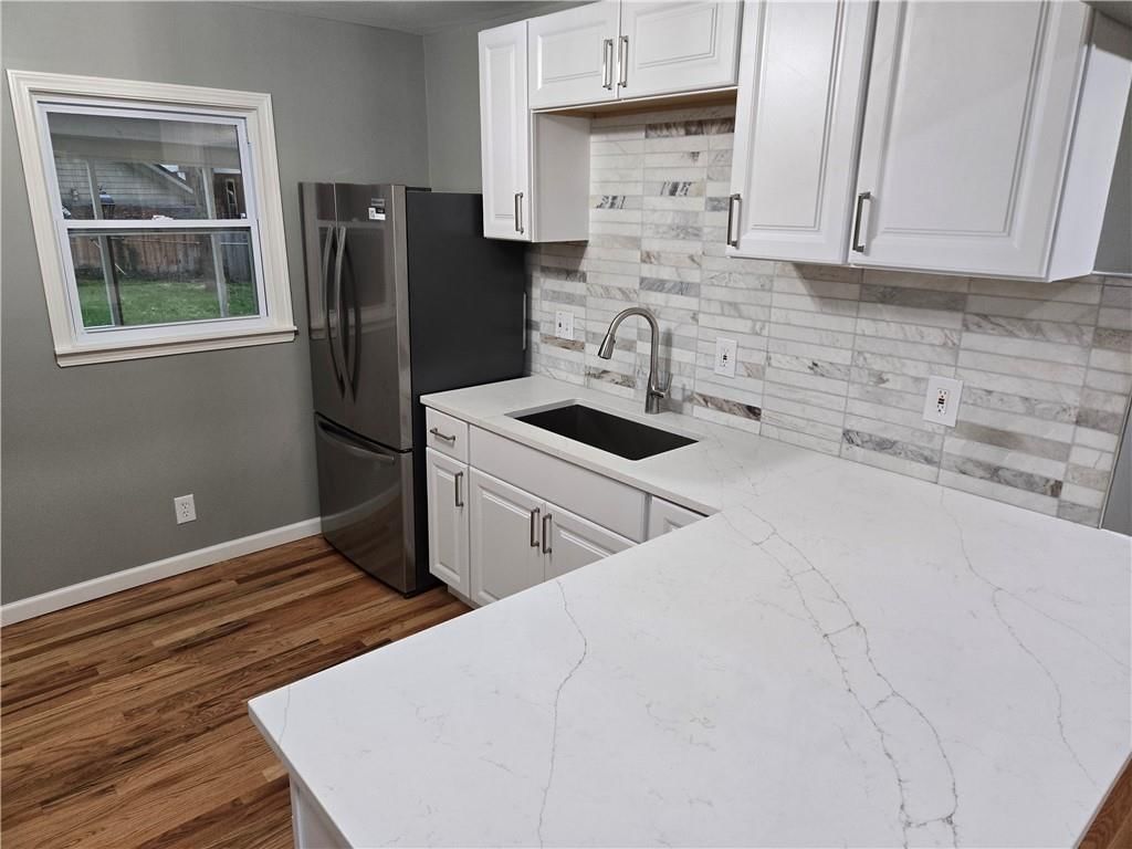 3604 Southwest Trafficway — photo 4