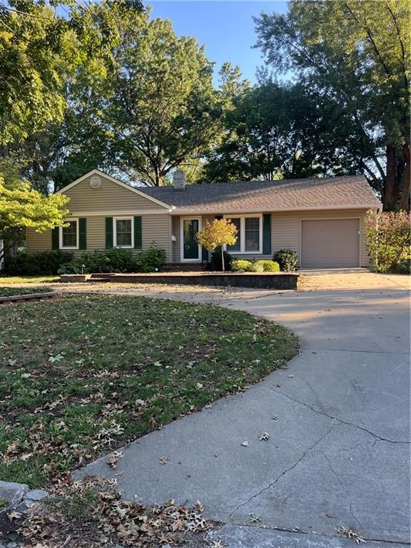 1003 Maple Street, Lee's Summit, MO