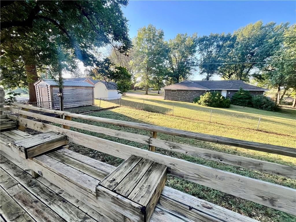 1612 Country Club Road — photo 4