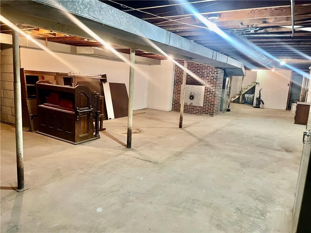 1612 Country Club Road — photo 33