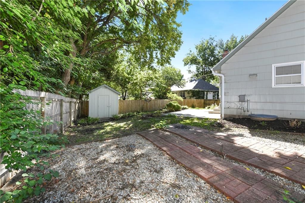9831 Carter Drive — photo 34