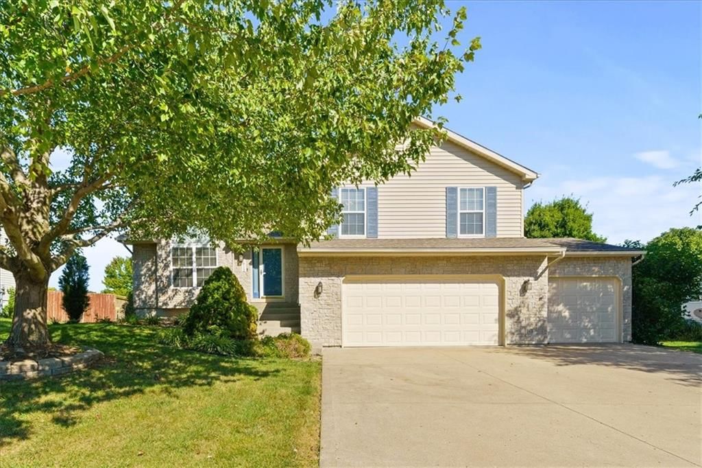 Photo 1 of 28 - 1612 Chowning Drive