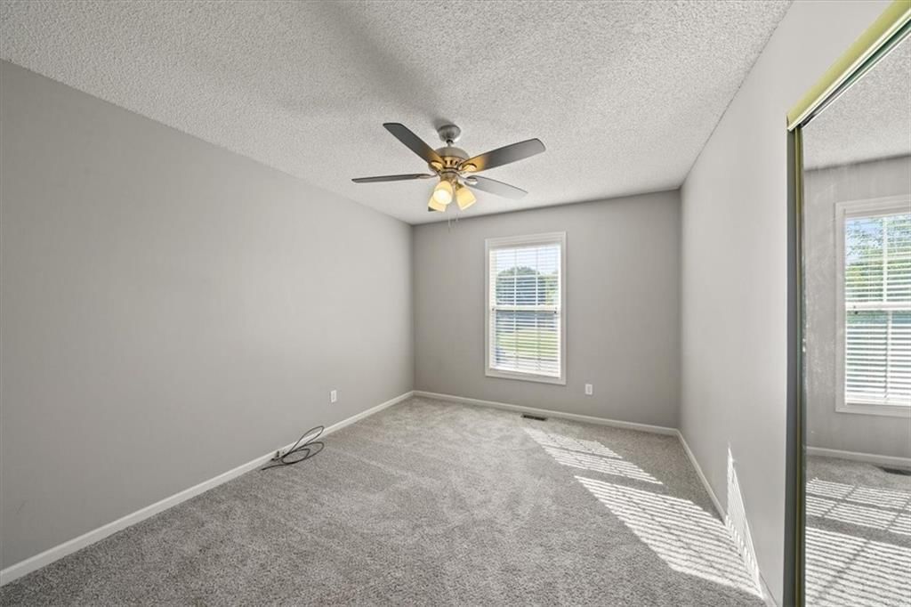 Photo 17 of 28 - 1612 Chowning Drive