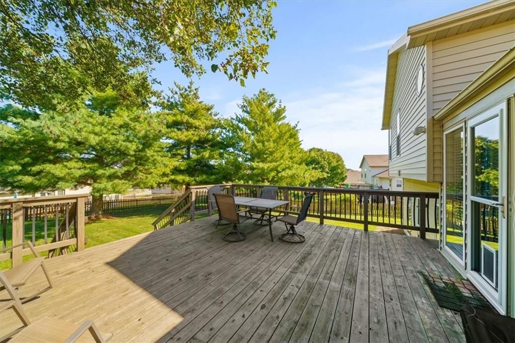 Photo 23 of 28 - 1612 Chowning Drive