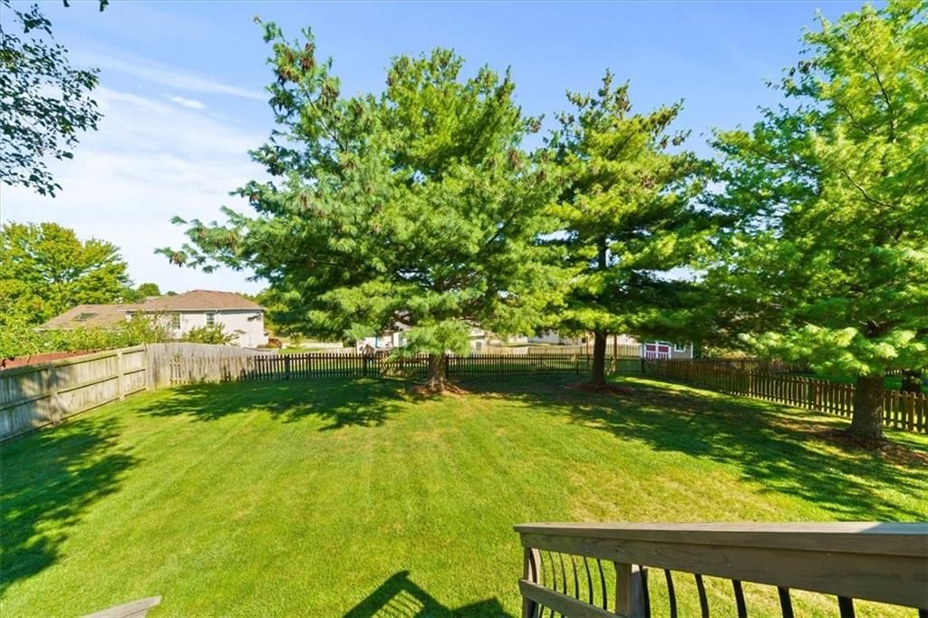 Photo 25 of 28 - 1612 Chowning Drive