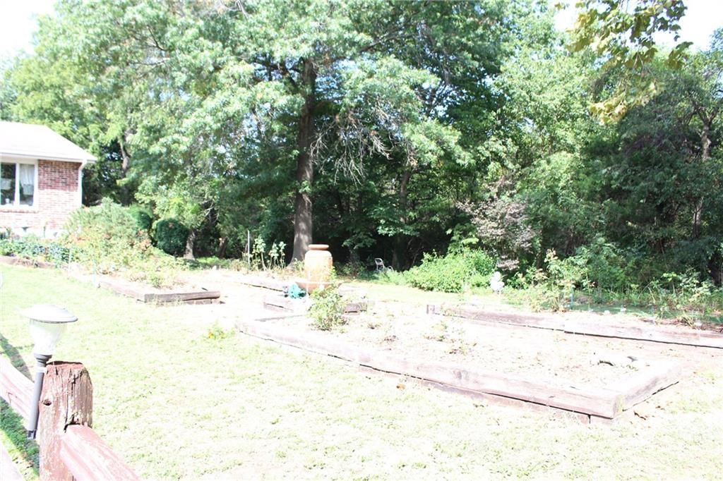 2700 S Eisenhower Avenue — photo 11