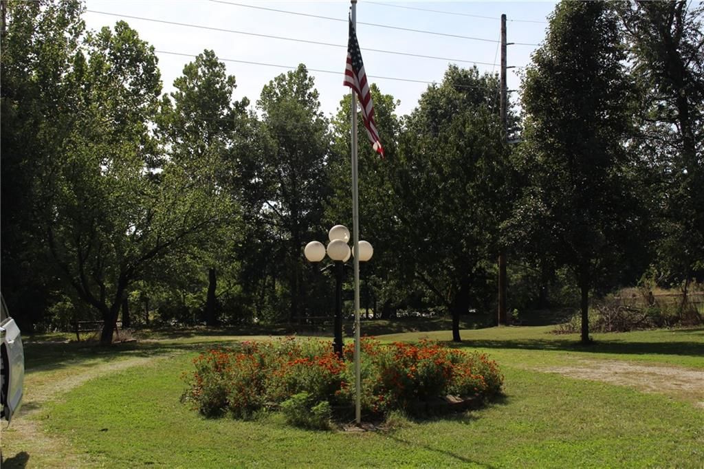 2700 S Eisenhower Avenue — photo 12