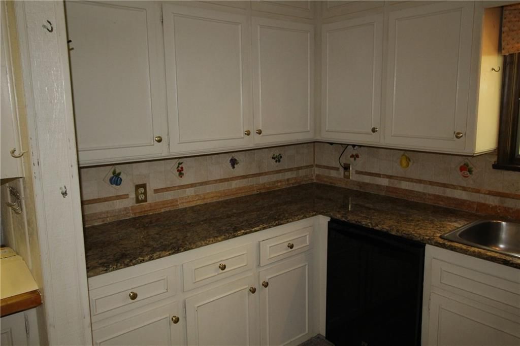 2700 S Eisenhower Avenue — photo 51