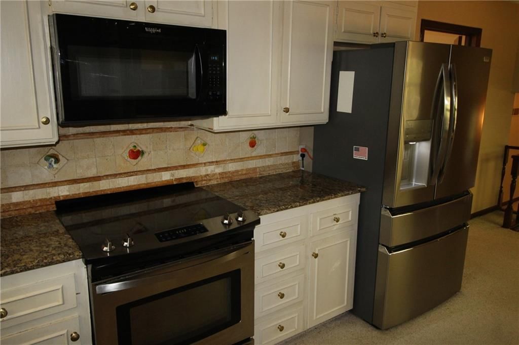 2700 S Eisenhower Avenue — photo 52