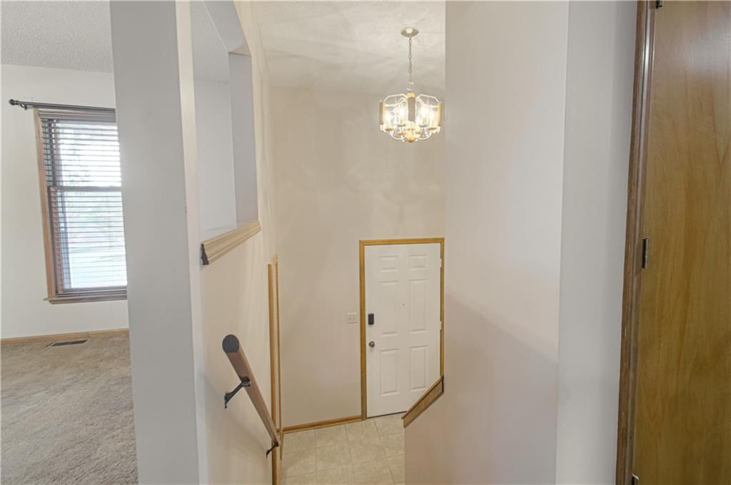 1 Emmy Lane — photo 3
