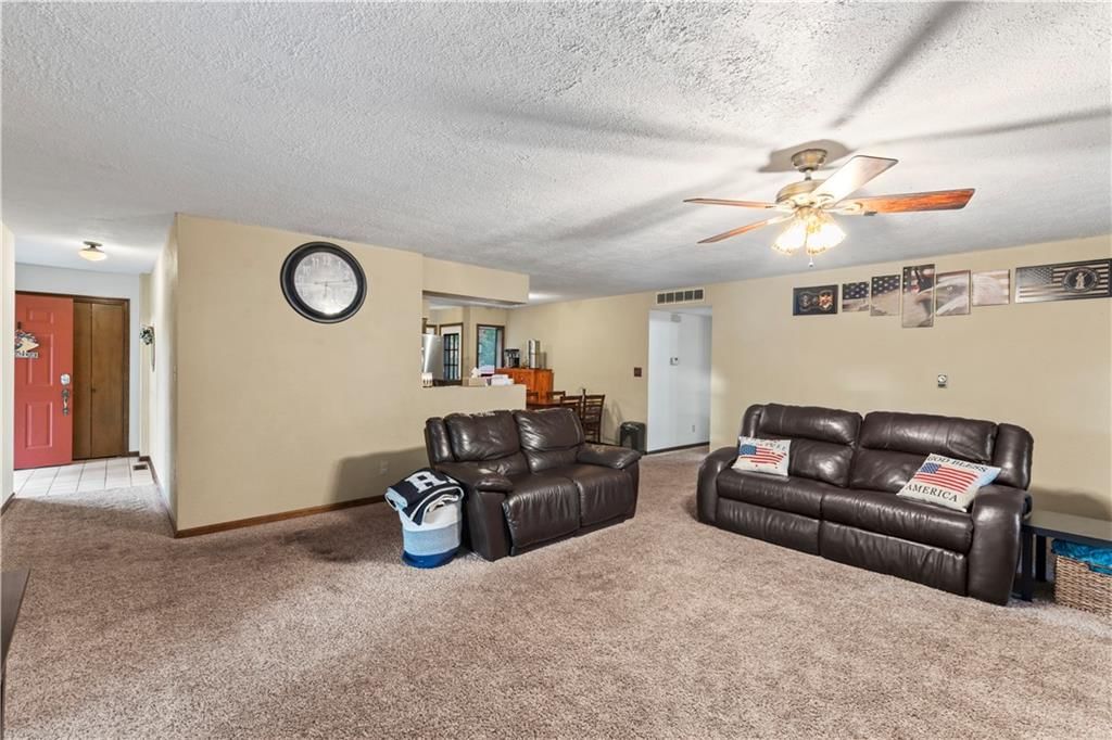 113 E Hardin Place — photo 7